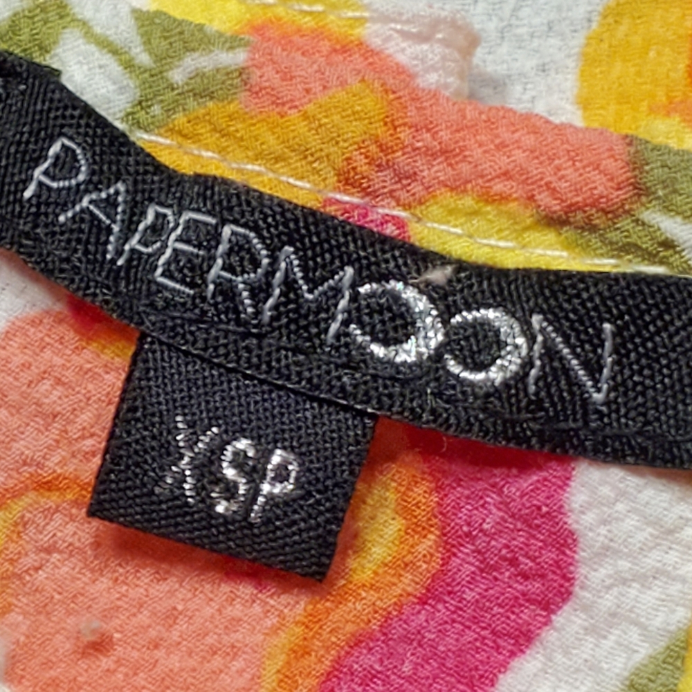Papermoon Floral Keyhole-Front Top.  NWOT - Picture 5 of 7